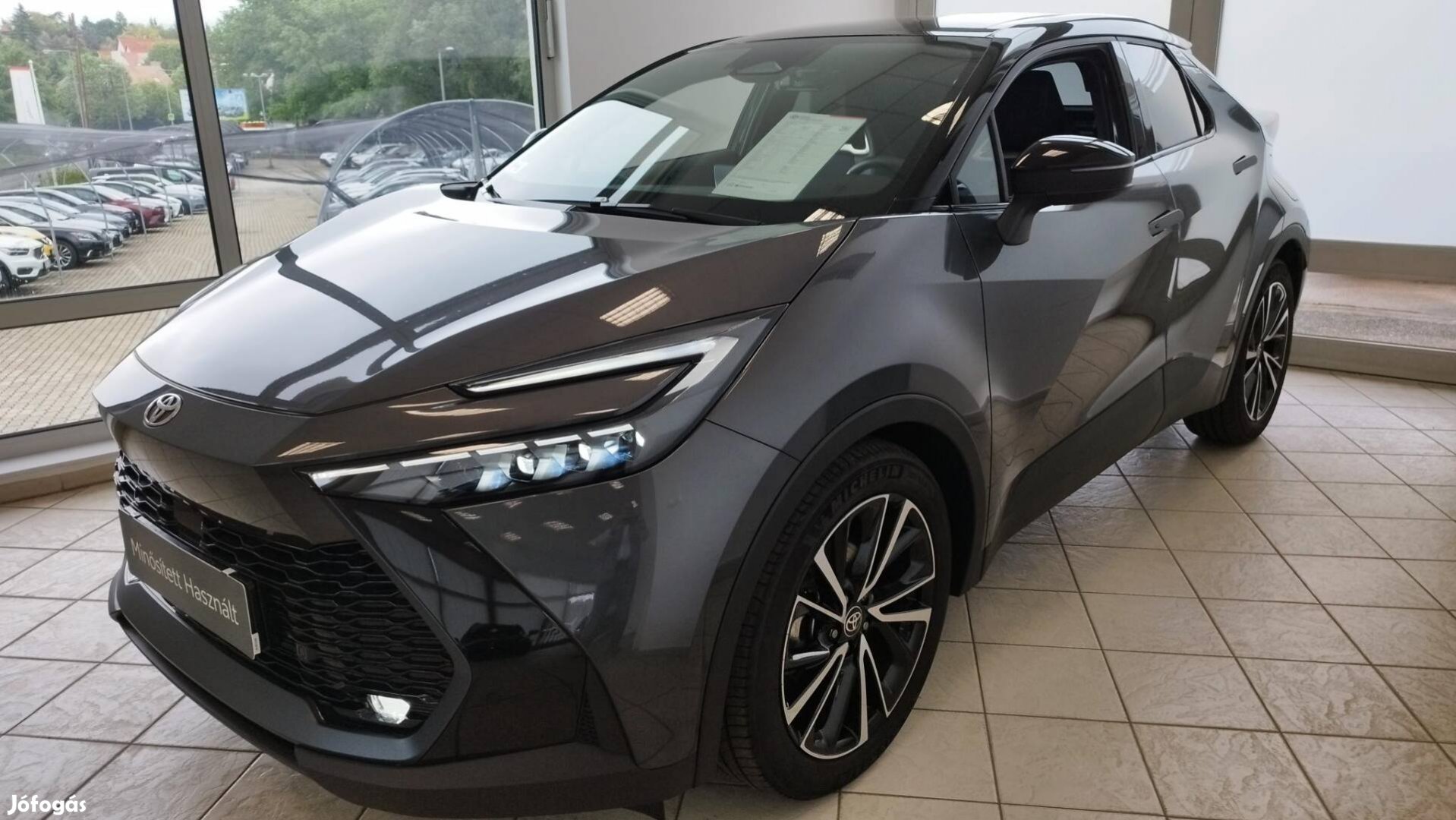 Toyota C-HR 1.8 Hybrid Executive e-CVT Magyar