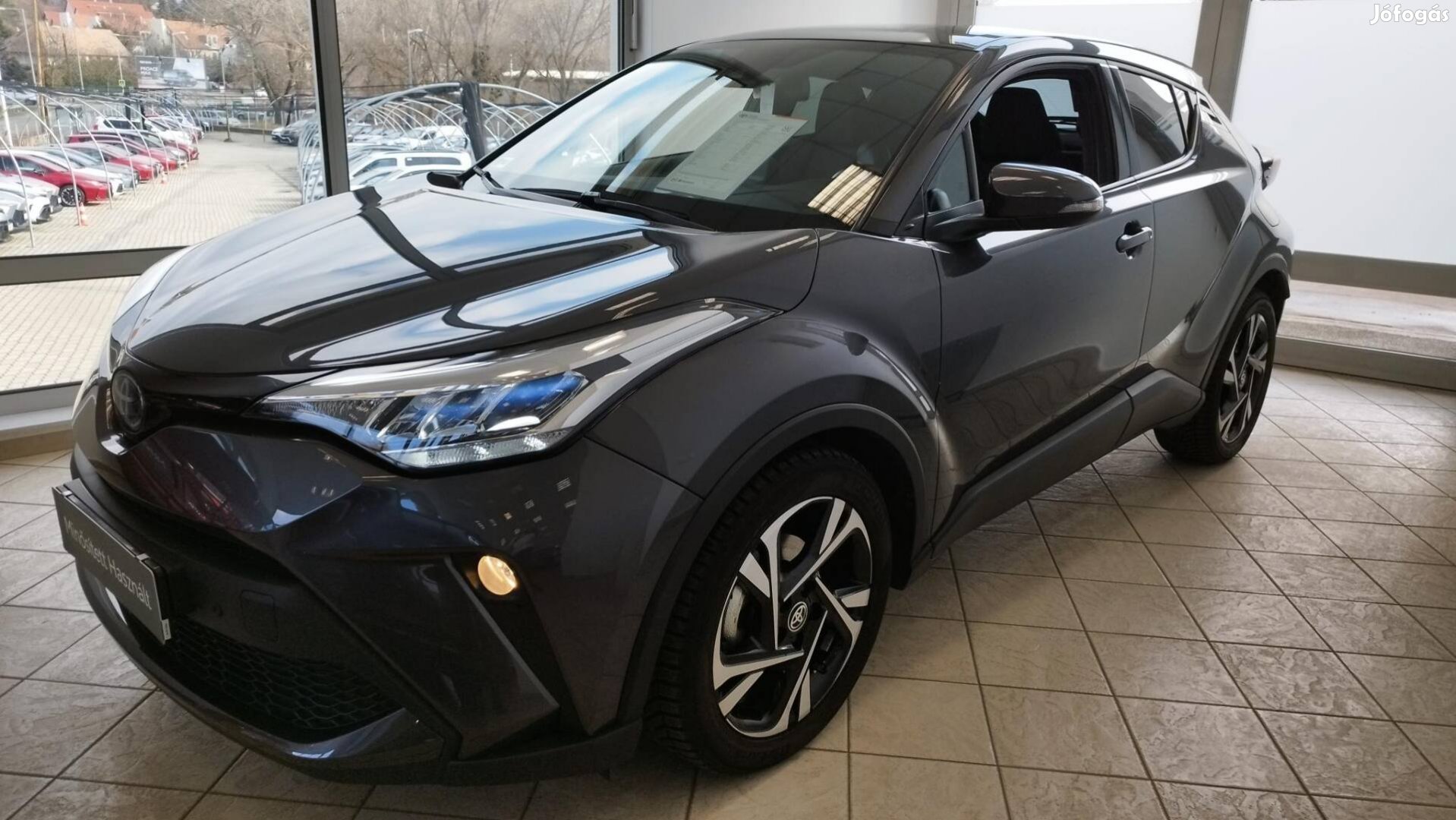 Toyota C-HR 1.8 Hybrid Style e-CVT Magyar