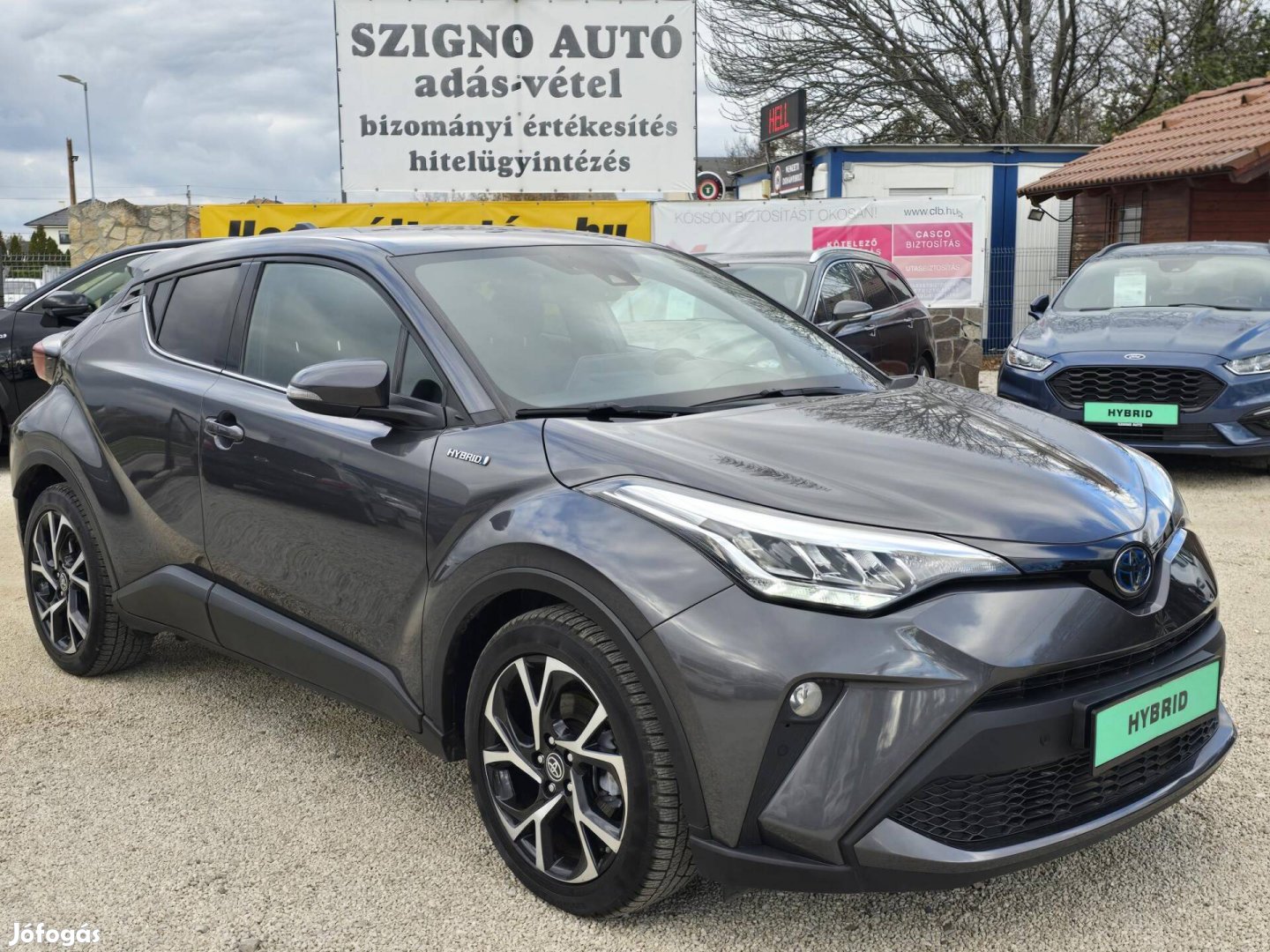 Toyota C-HR 2.0 Hybrid Selection e-CVT Adaptív...