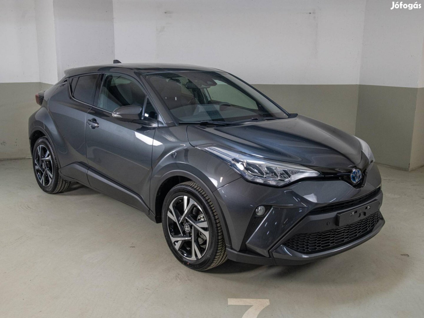 Toyota C-HR 2.0 Hybrid Style e-CVT Készletről!