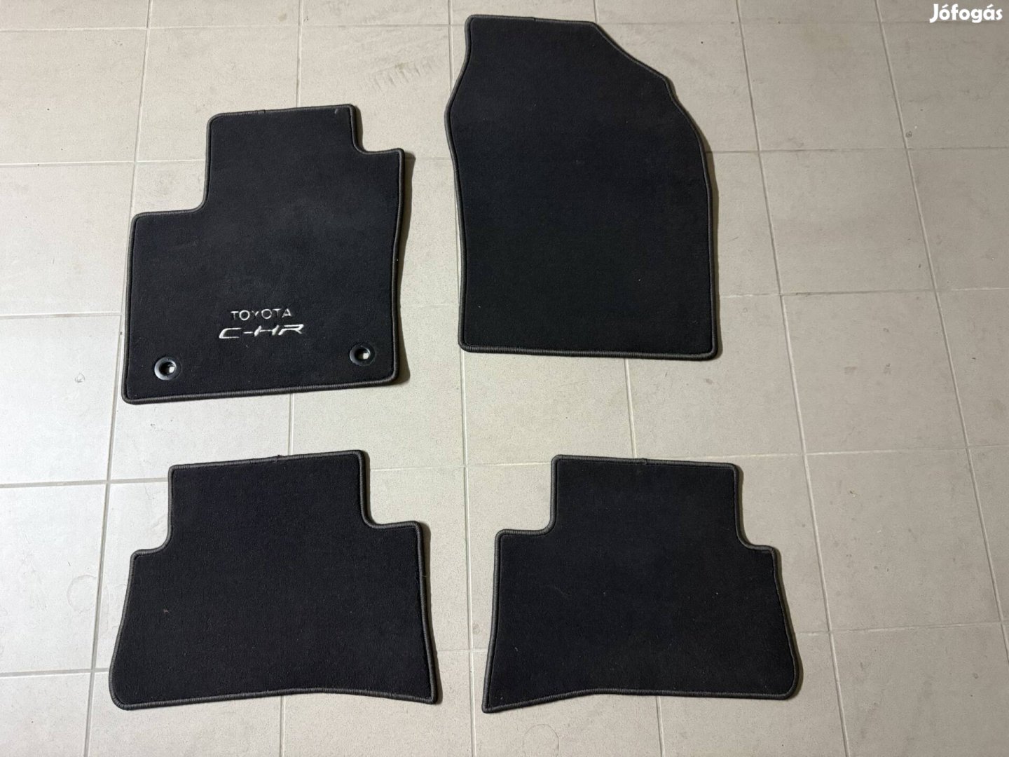 Toyota C-HR szövet szőnyeg garnitúra 