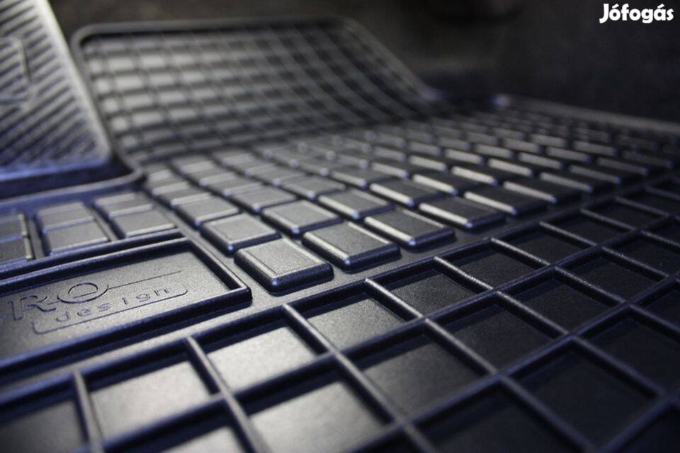 Toyota Camry 2024- Méretpontos Autószőnyeg Gumiszőnyeg