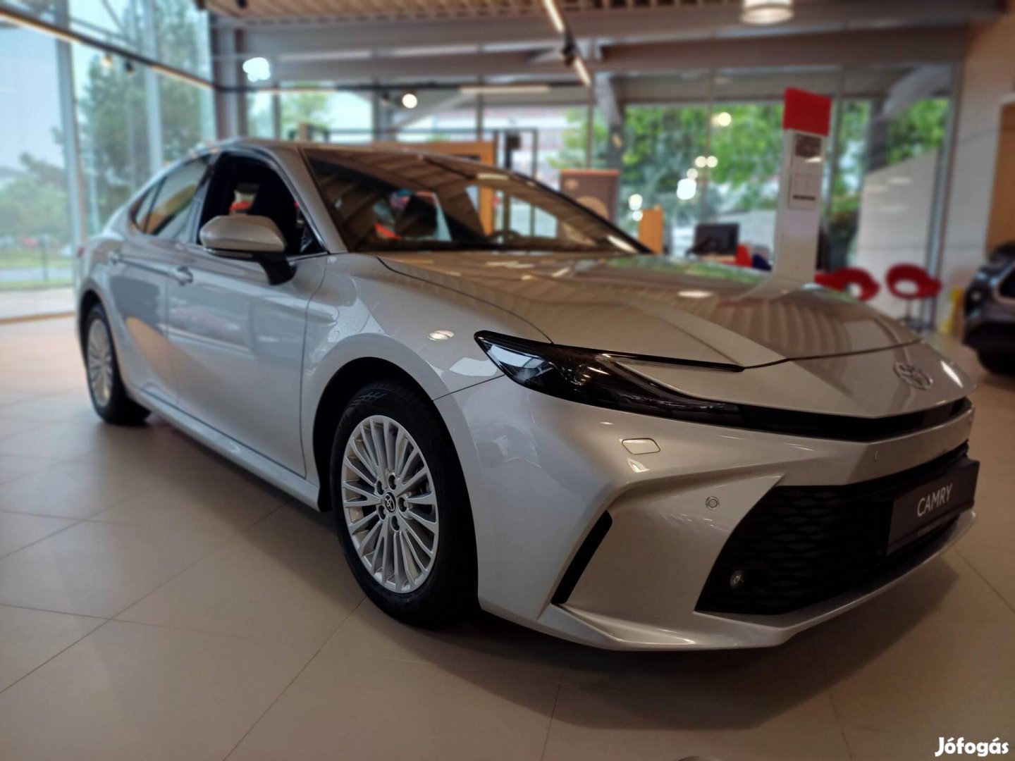 Toyota Camry 2.5 Hybrid Comfort e-CVT Készletről!