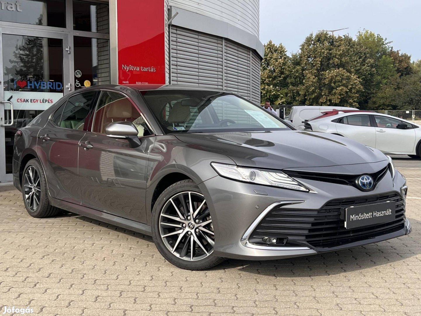 Toyota Camry 2.5 Hybrid Executive CVT Mo.-i. 1...