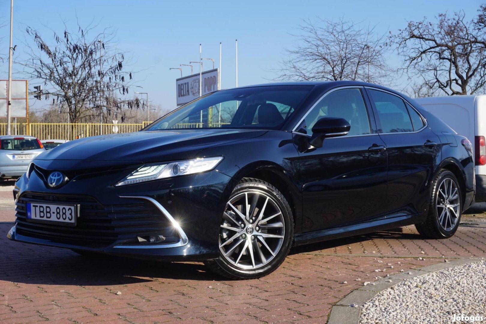 Toyota Camry 2.5 Hybrid Executive VIP CVT 55500...