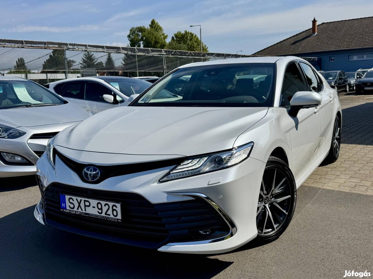 Toyota Camry 2.5 Hybrid Executive VIP CVT 88000...