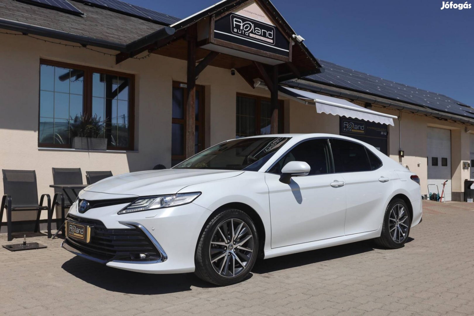 Toyota Camry 2.5 Hybrid Executive VIP CVT Mo-i...