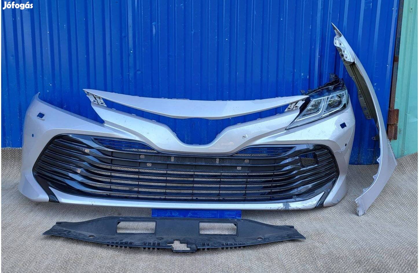 Toyota Camry VIII 8 XV70 gyári 521193T930 első lökhárító