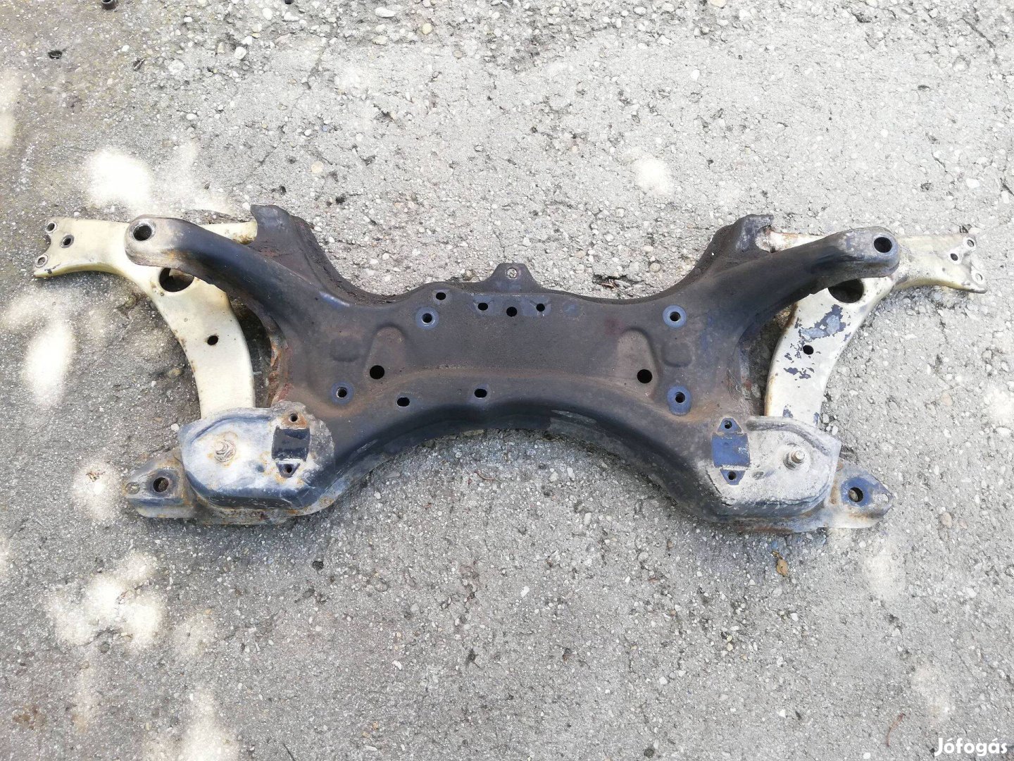 Toyota Celica T23 első bölcső eladó