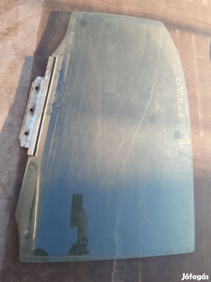 Toyota Corolla 00-06 Jobb Hátsó Lejáró Ablaküveg
