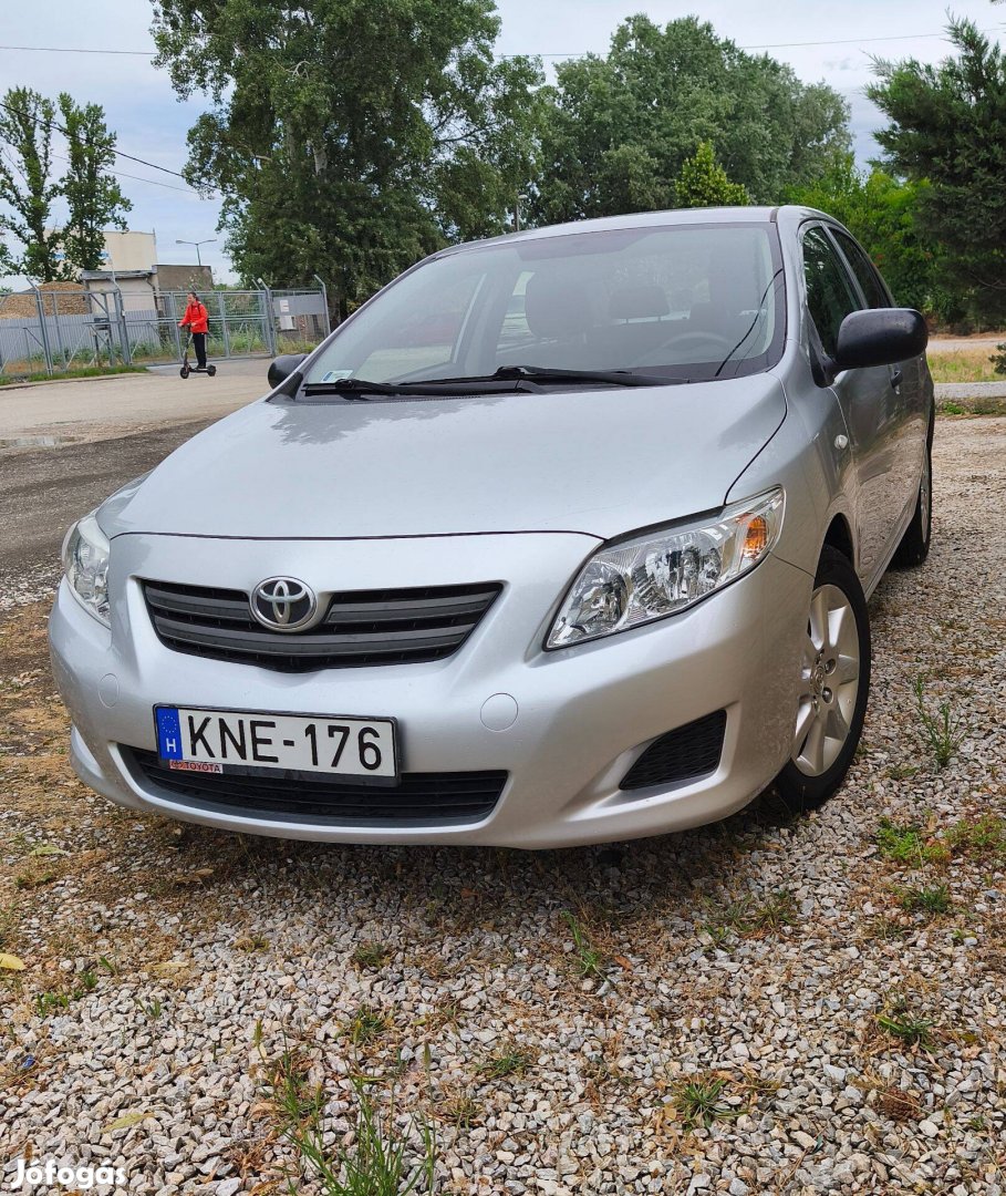 Toyota Corolla 1.4 benzines eladó