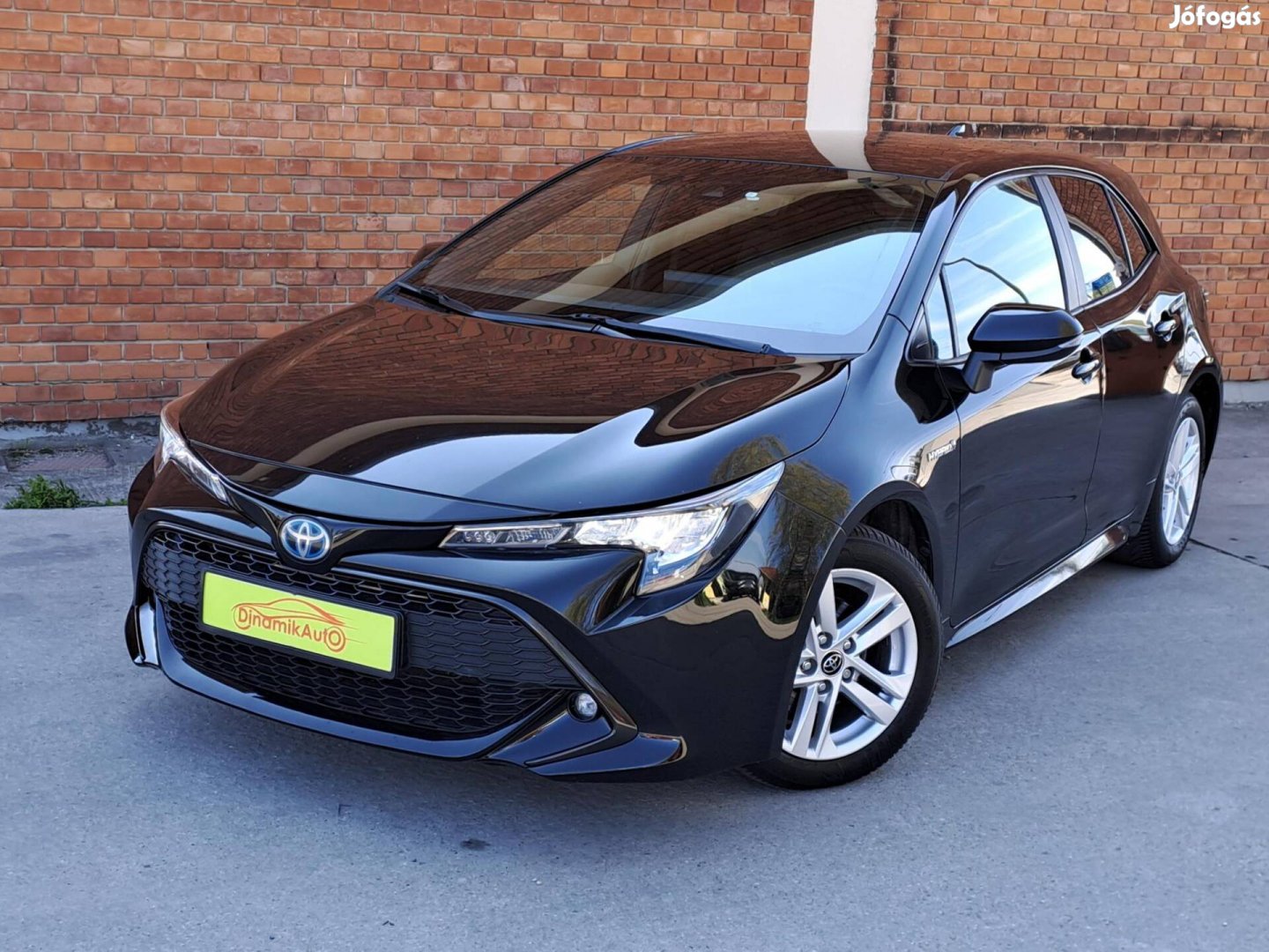 Toyota Corolla 1.8 Hybrid Comfort Tech e-CVT Tá...