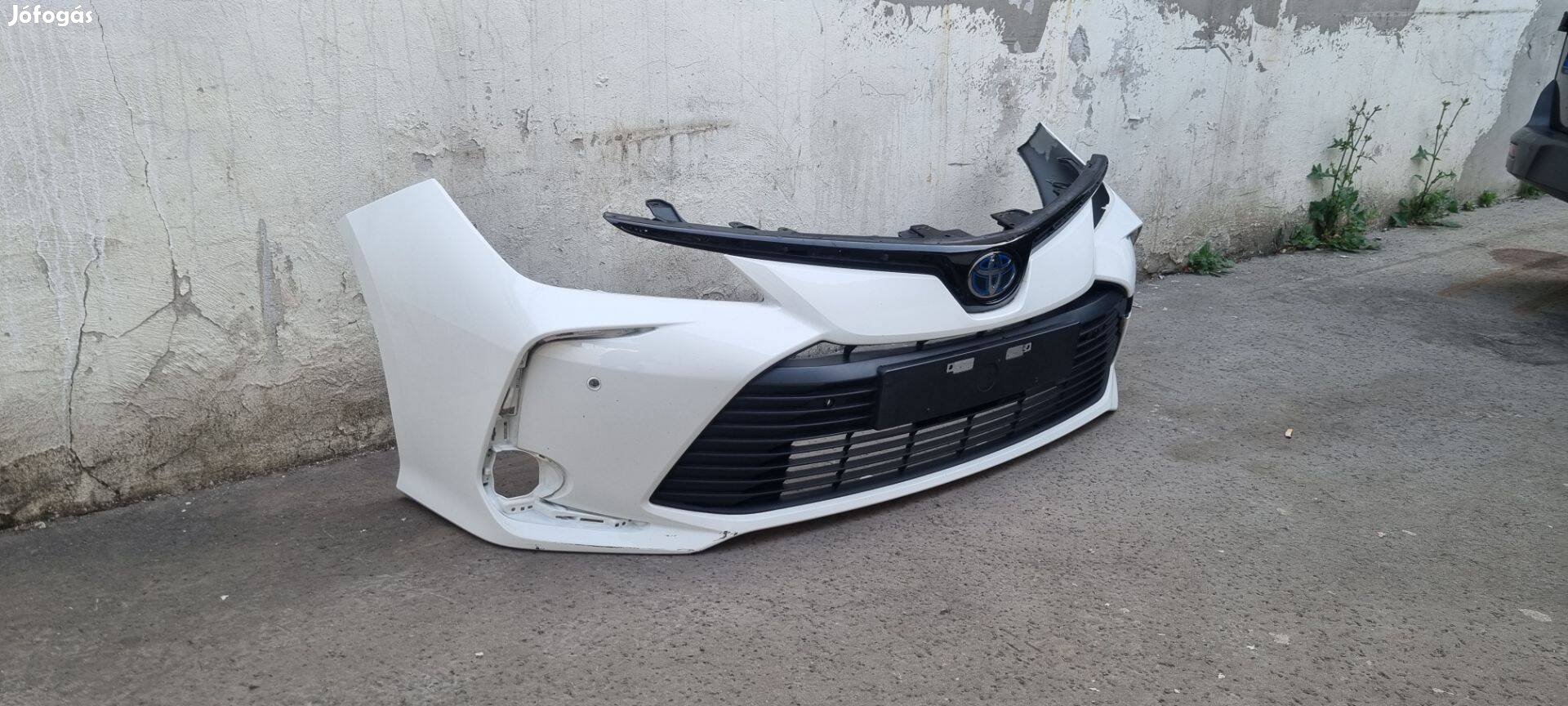 Toyota Corolla 2019- (E210) Első lökhárító és díszrács