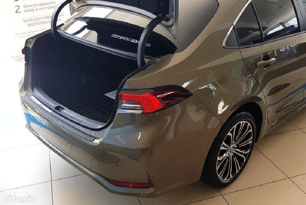 Toyota Corolla 2019- sedan lökhárítóvédő műanyag