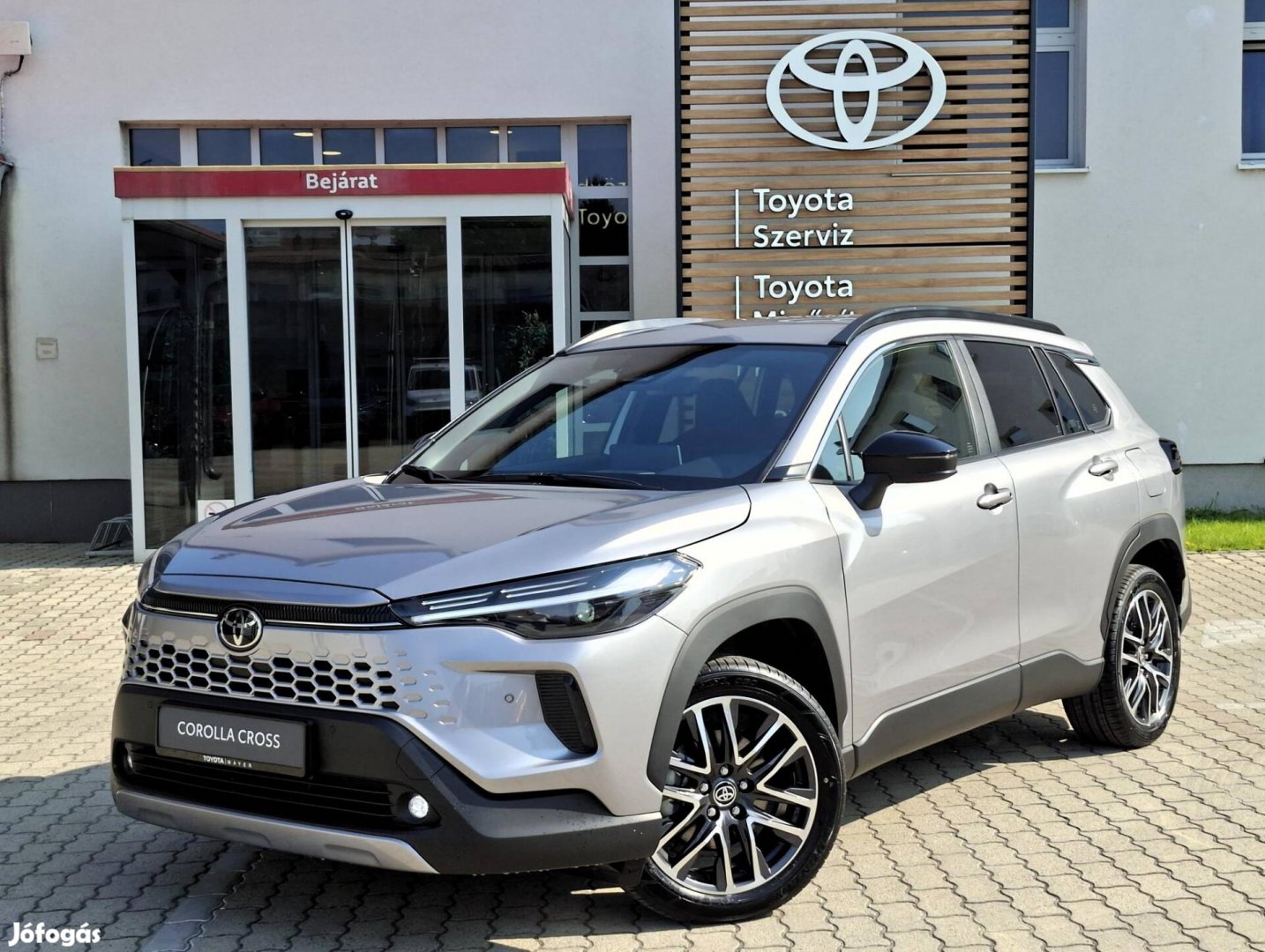 Toyota Corolla Cross 1.8 Hybrid Style e-CVT