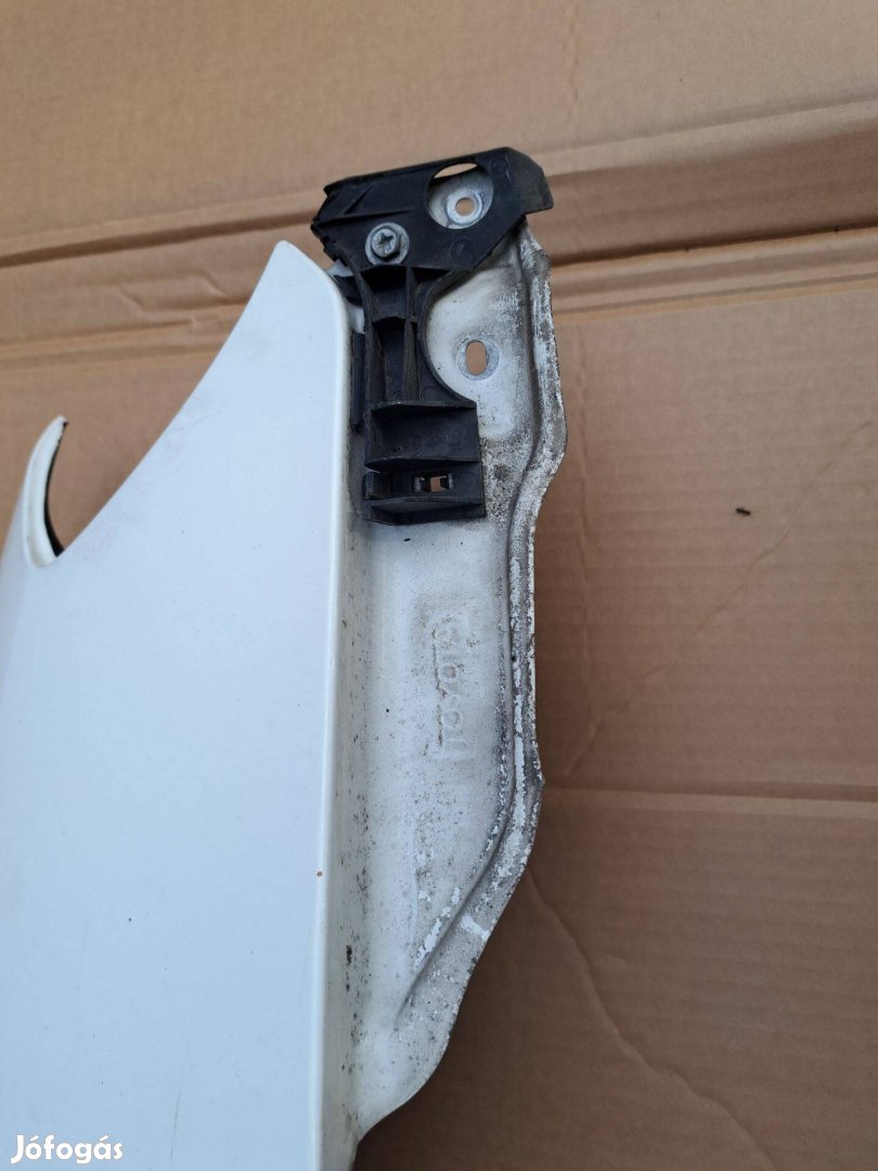 Toyota Corolla E12T Jobb elsö sárvédö