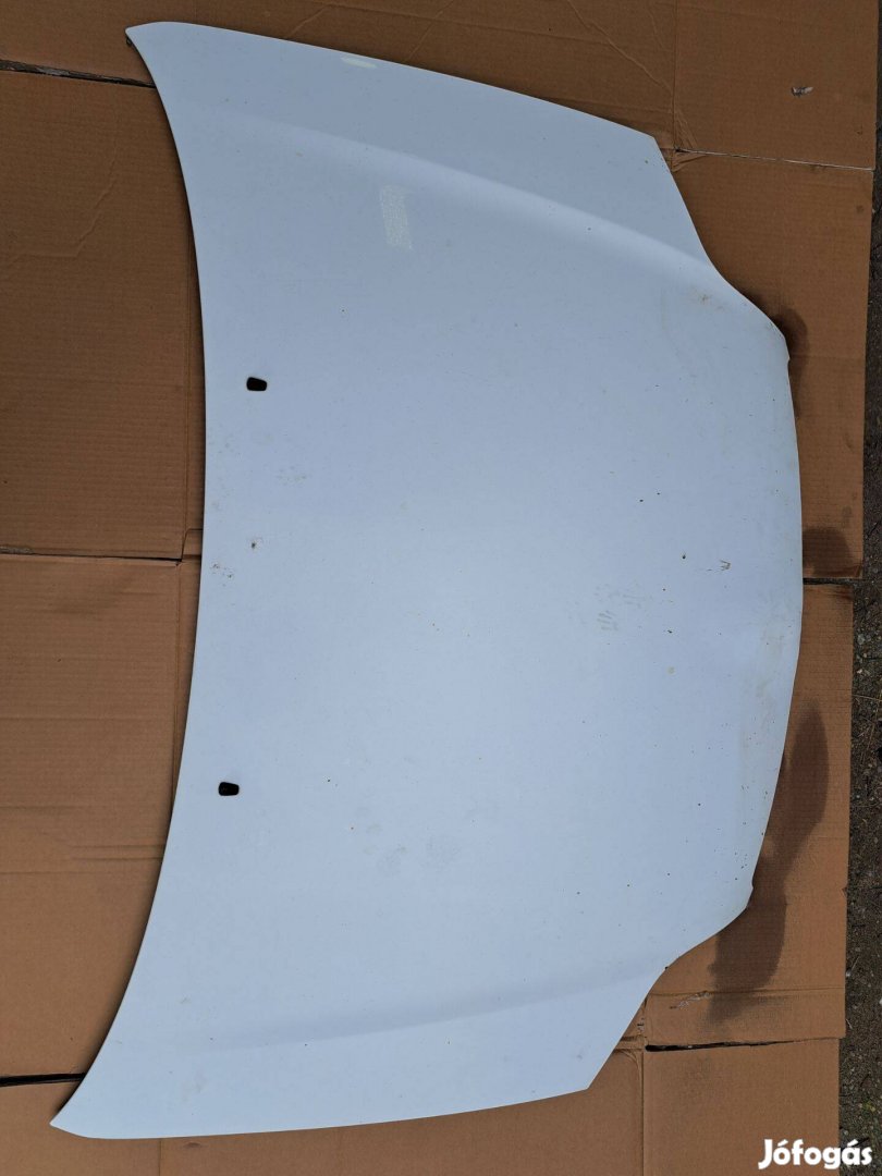 Toyota Corolla E12T gépháztetö
