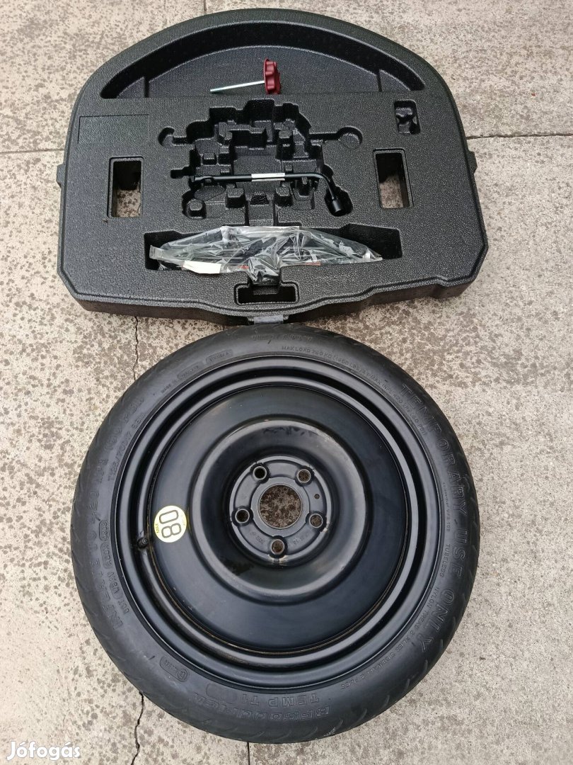 Toyota Corolla E210 mankókerék szett