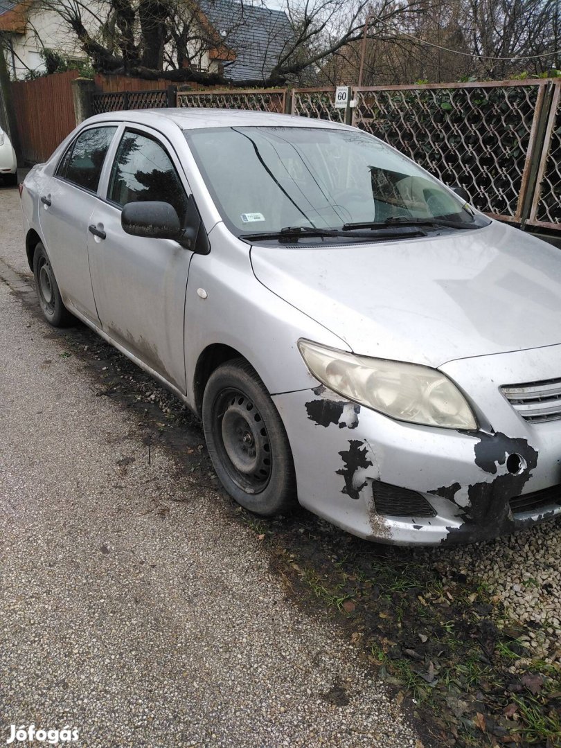 Toyota Corolla E 15 2008-2013 között