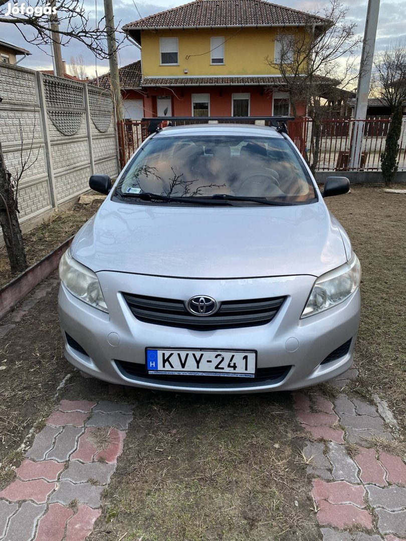 Toyota Corolla Sedan 1.4