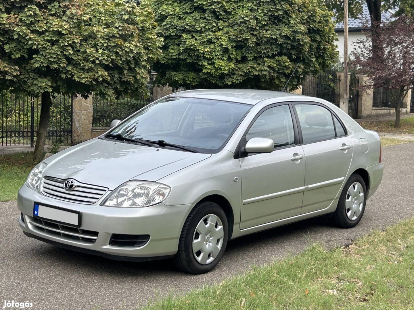 Toyota Corolla Sedan 1.4 Terra Ice Első tulajdo...