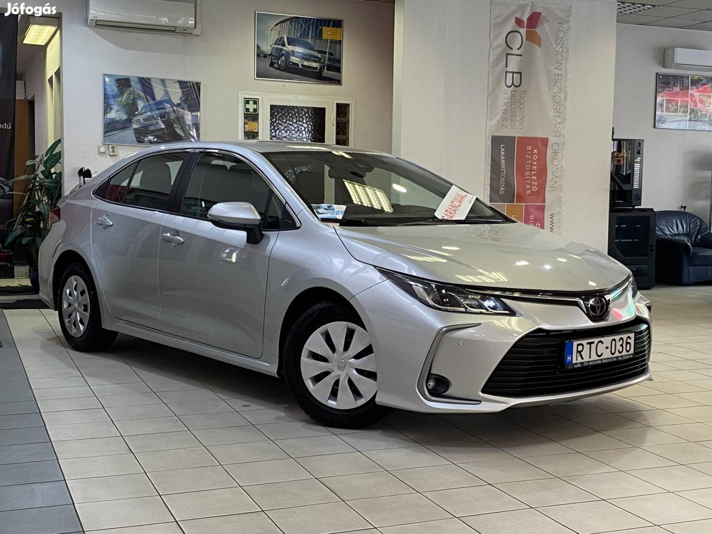 Toyota Corolla Sedan 1.6 Active Business 1év GA...