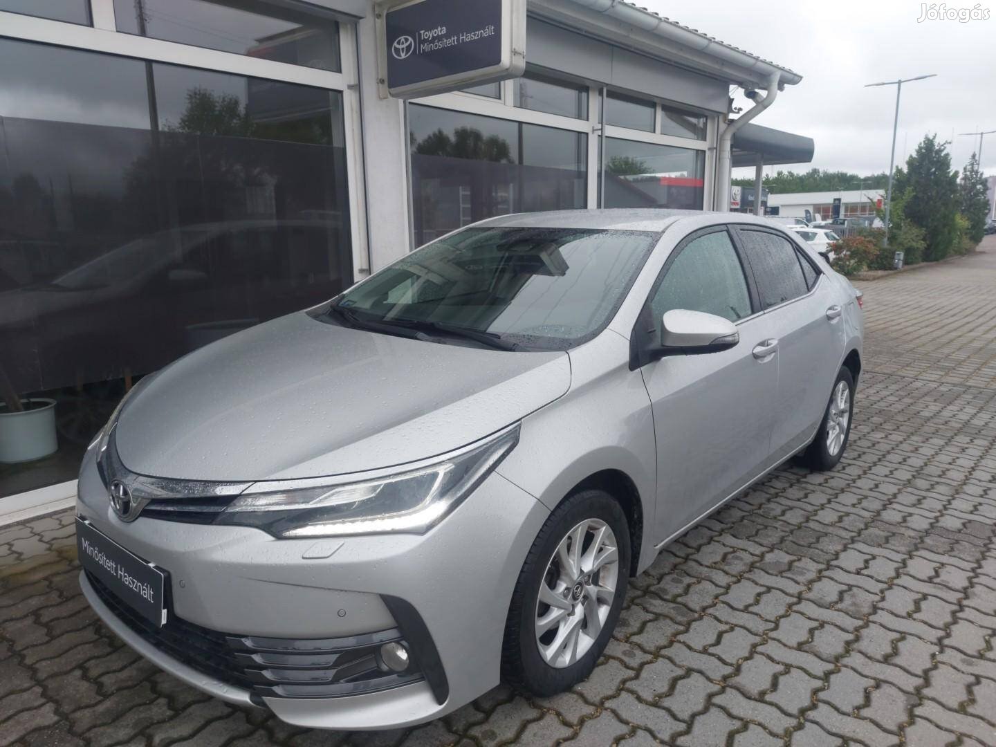 Toyota Corolla Sedan 1.6 Active Trend+