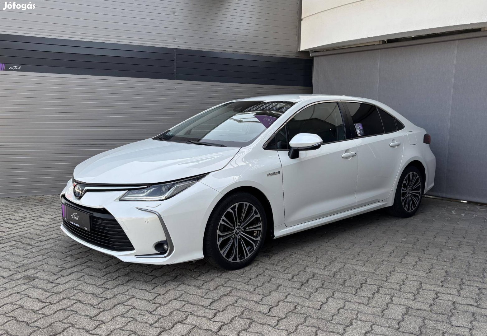 Toyota Corolla Sedan 1.8 Hybrid Comfort Tech e-...