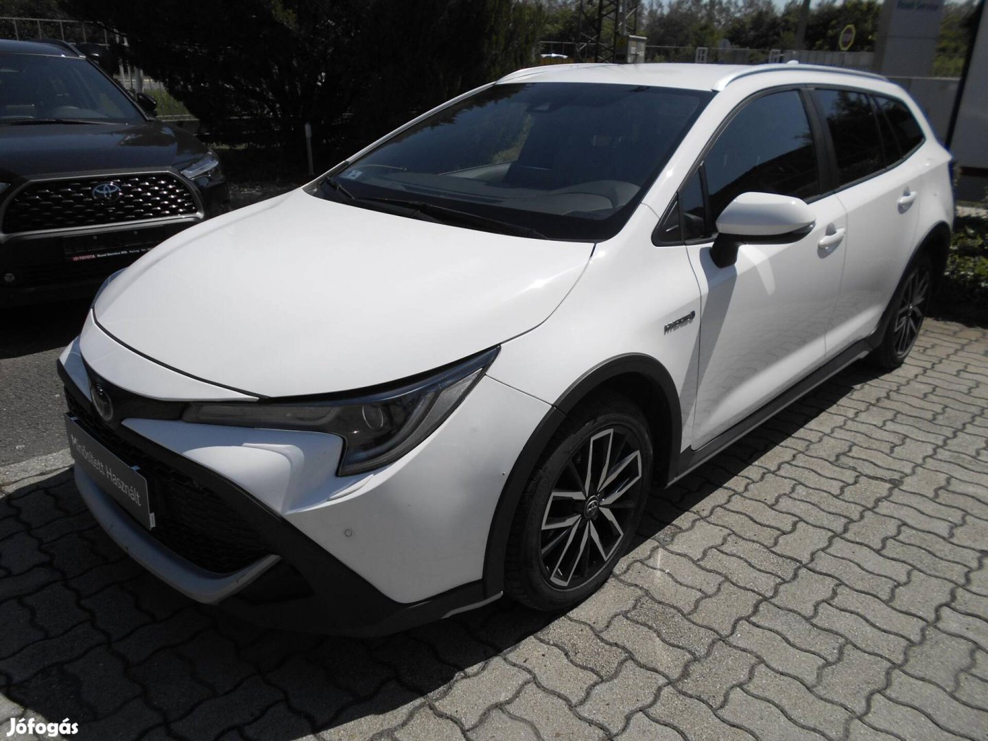 Toyota Corolla Touring Sports 2.0 Hybrid Trek e...