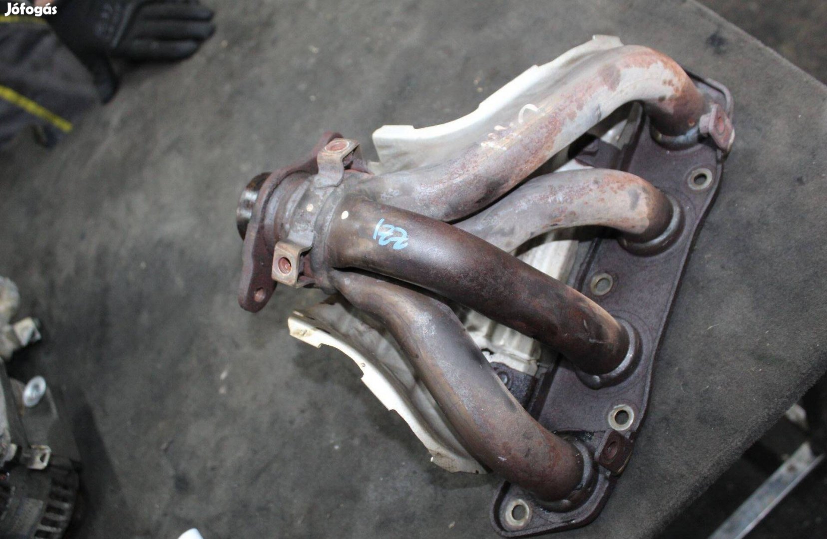 Toyota Corolla Verso 1ZZ-FE 2004-2009 leömlő