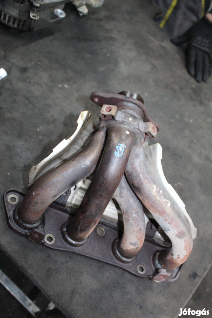 Toyota Corolla Verso 2004-2009 leömlő