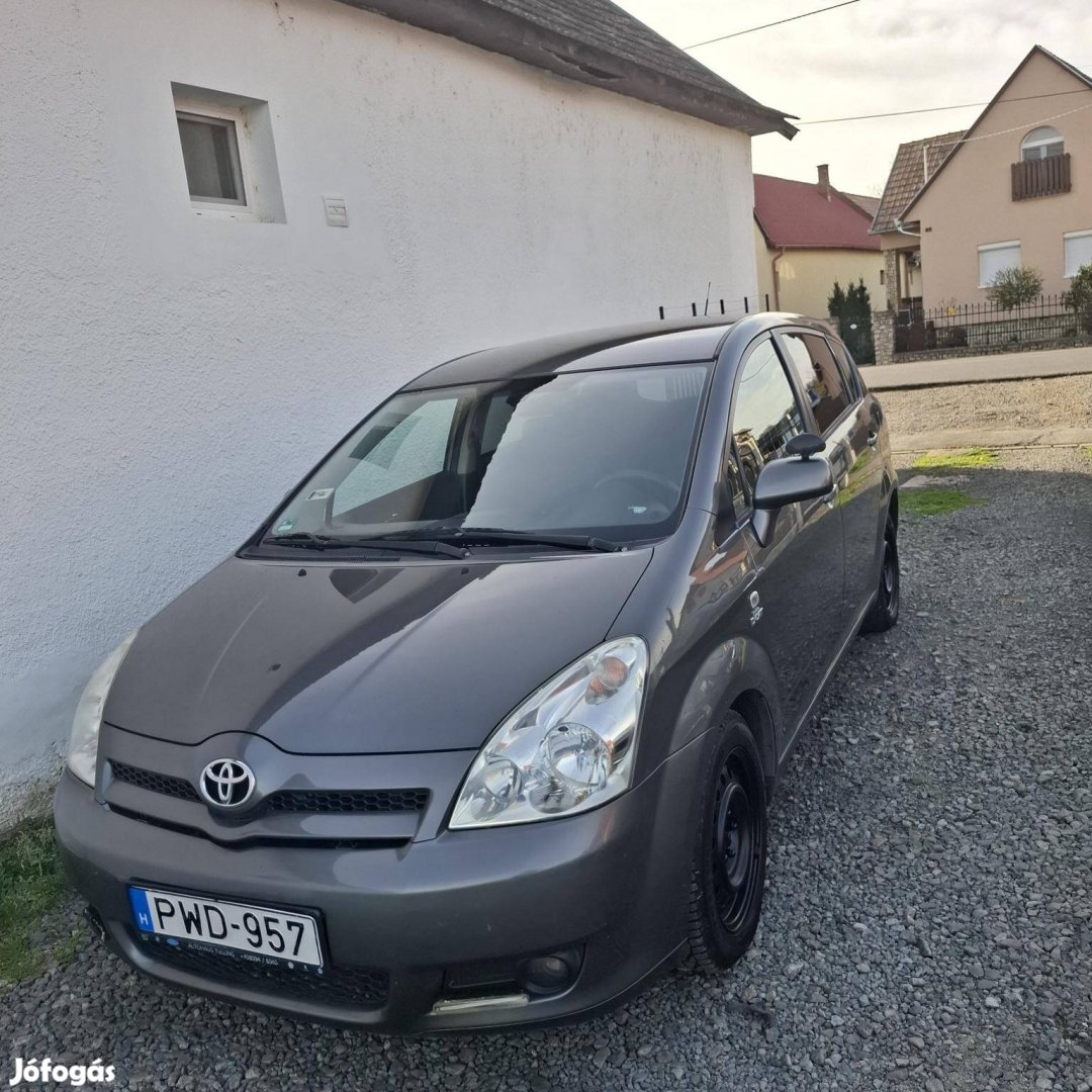 Toyota Corolla Verso 2.2 D-4D Linea Sol