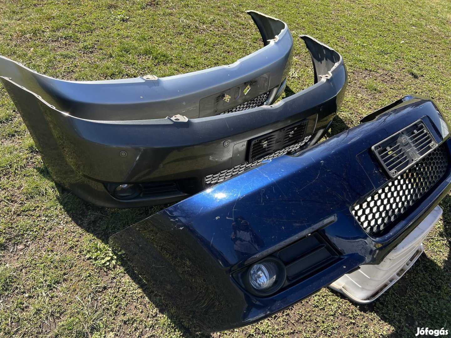 Toyota Corolla Verso első lökhárító