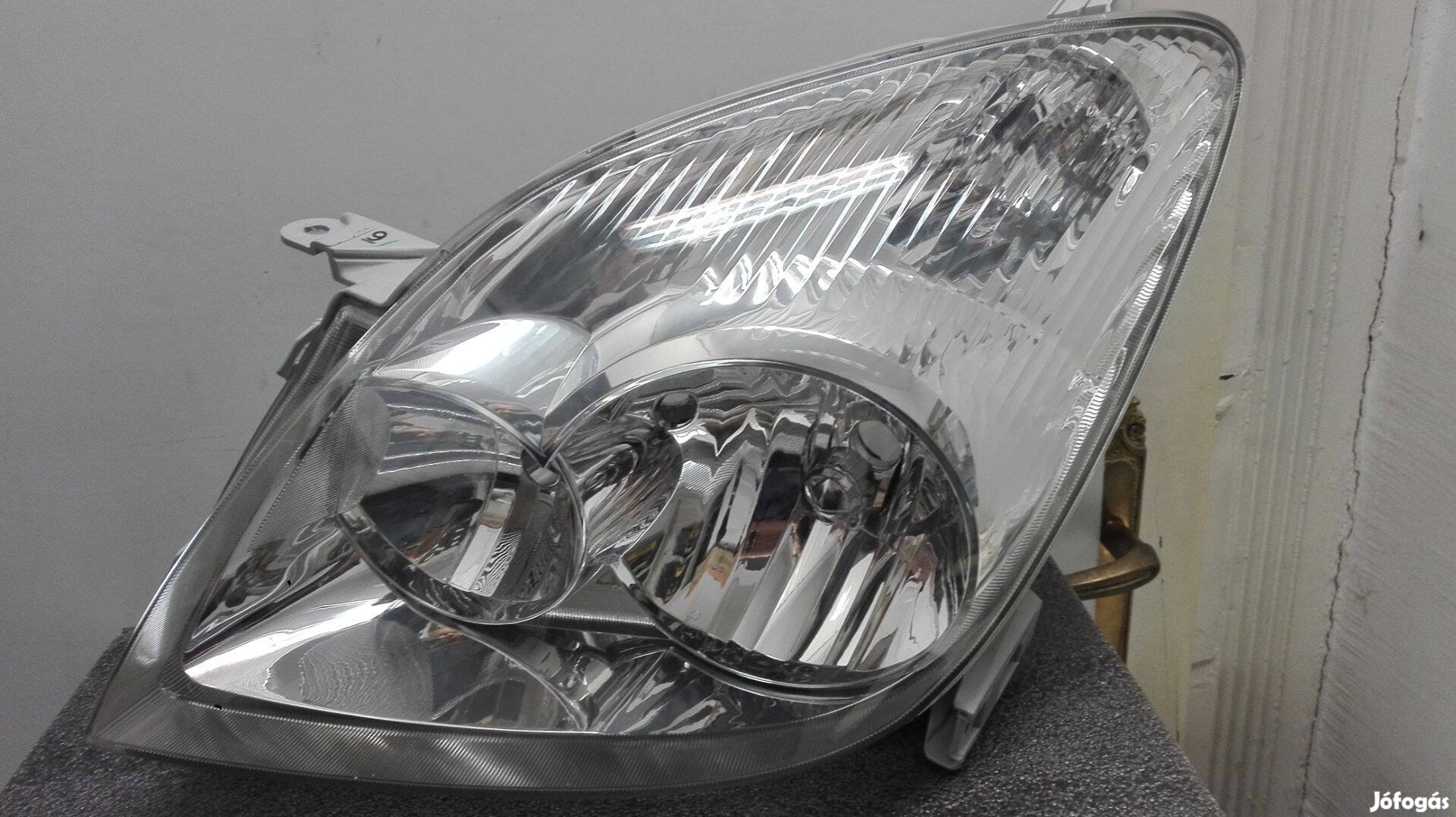 Toyota Corolla Verso fényszóró bal 2001 -> 2003 (HB4,HB3) gyári új