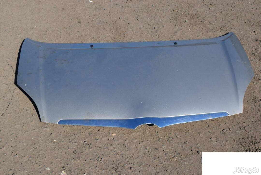 Toyota Corolla Verso gépháztető bontott eladó. Cikkszám:5330113050