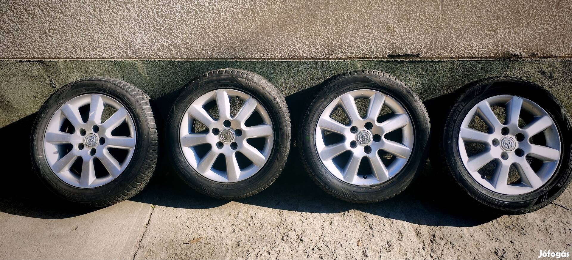 Toyota Corolla Verso gyári alufelni.