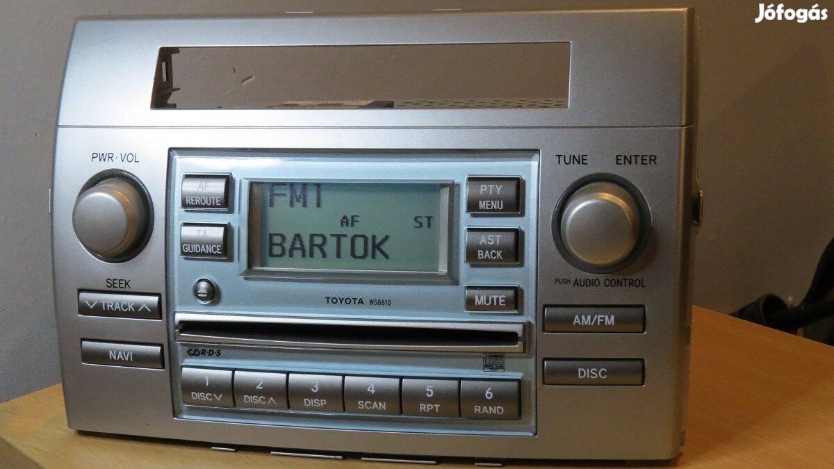 Toyota Corolla Verso gyári cd rádió fejegység