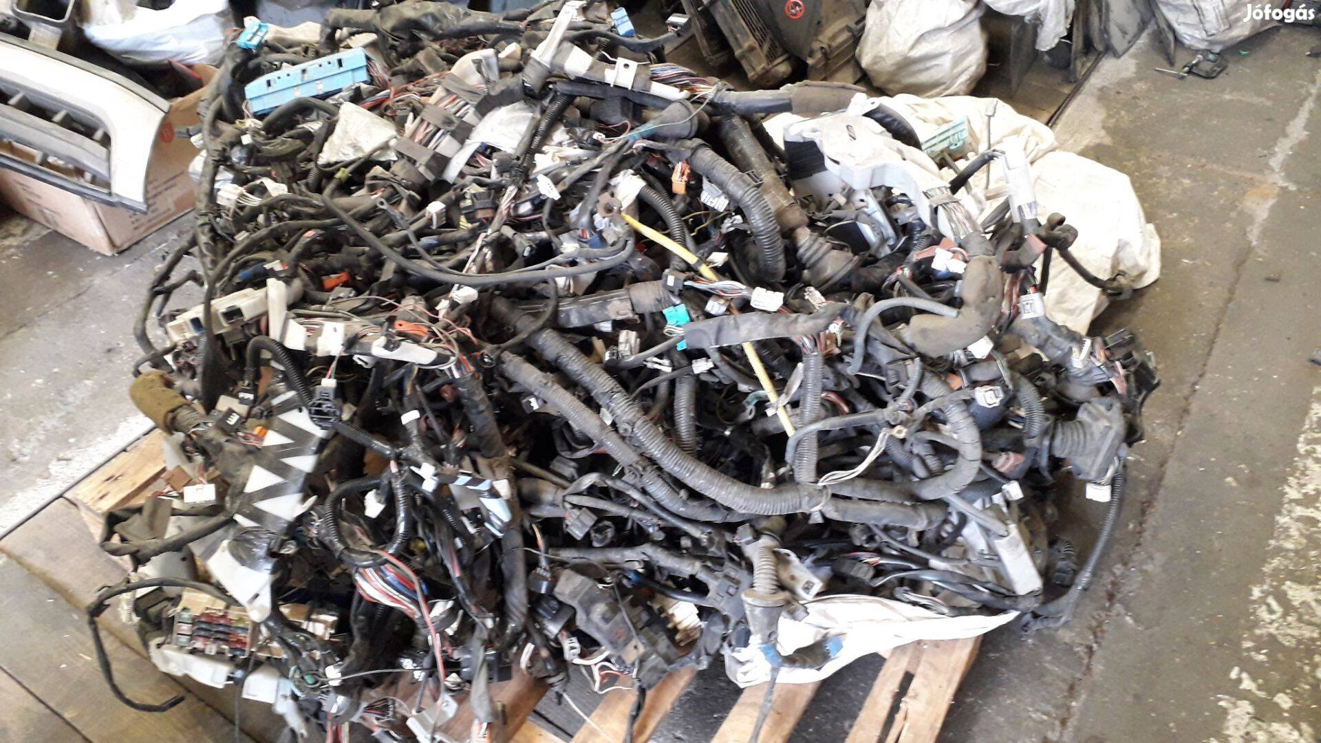 Toyota Corolla, Carina, Starlet kábel kötegek, motor vezérlők, ECU-k