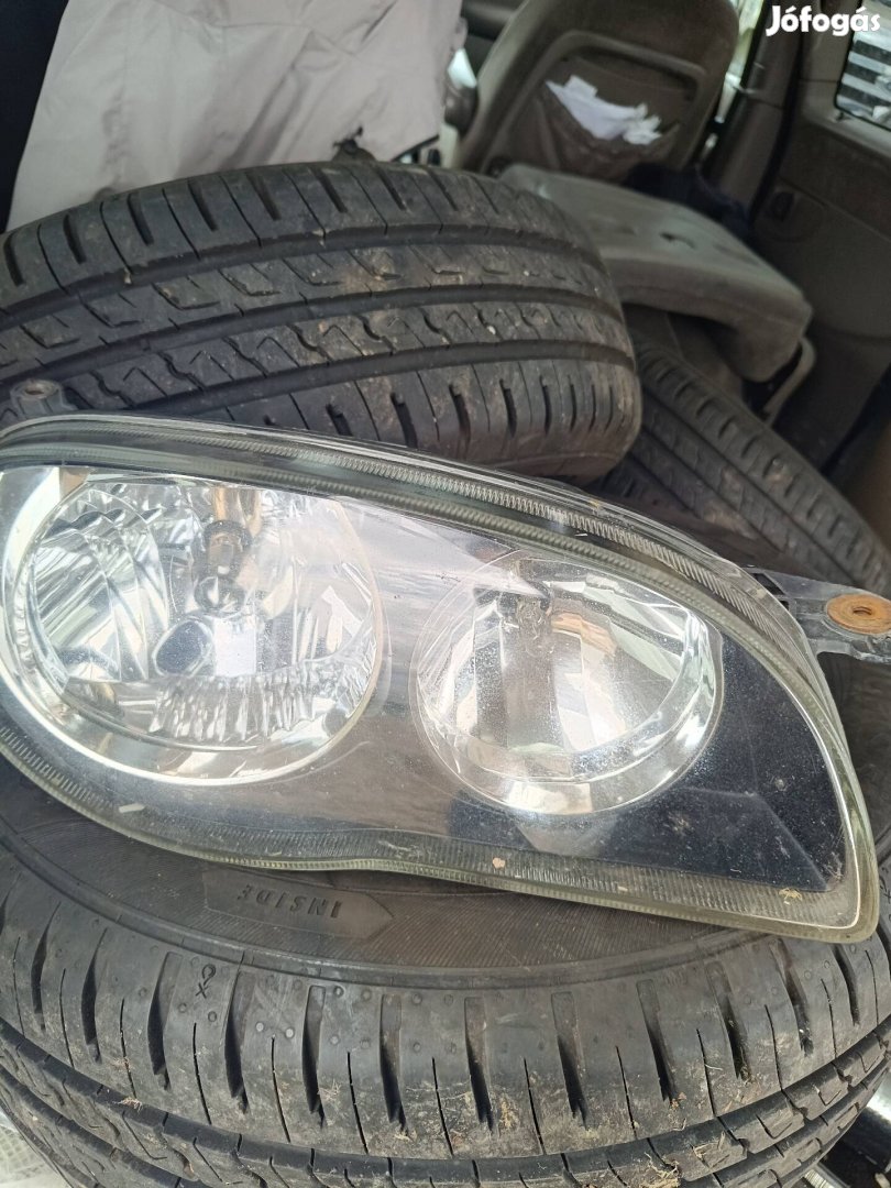 Toyota Corolla alkatrészek..