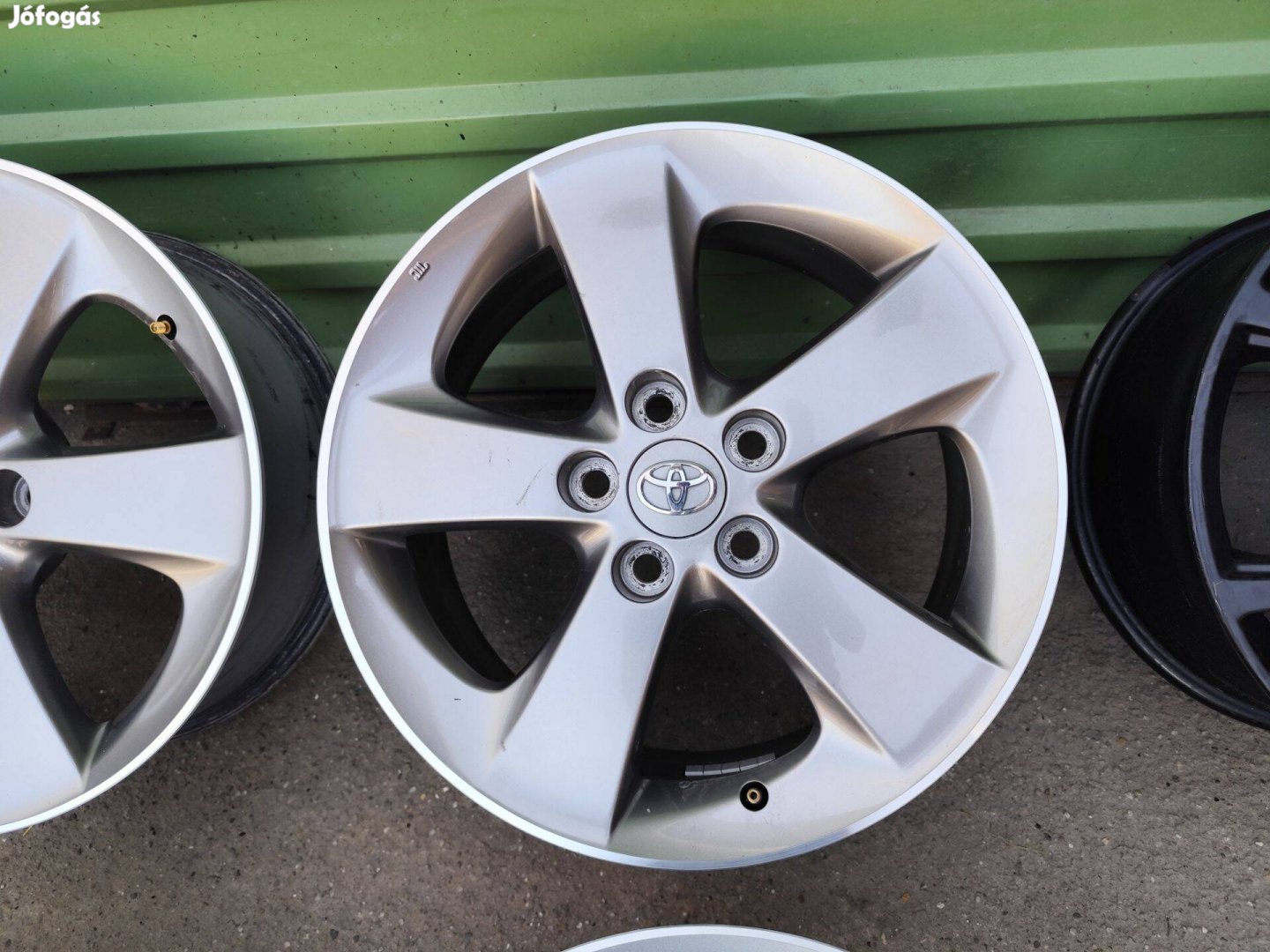 Toyota Corolla auris gyári alufelni 5x114,3 17"