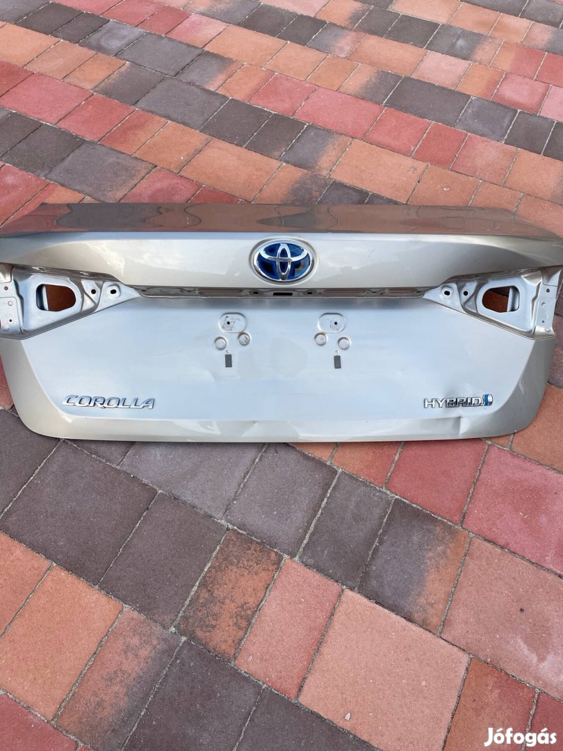 Toyota Corolla csomagtartó ajtók