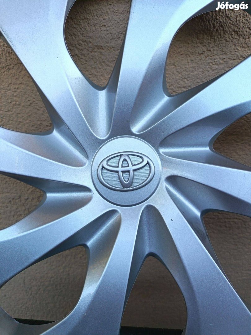 Toyota Corolla dísztárcsa 17'