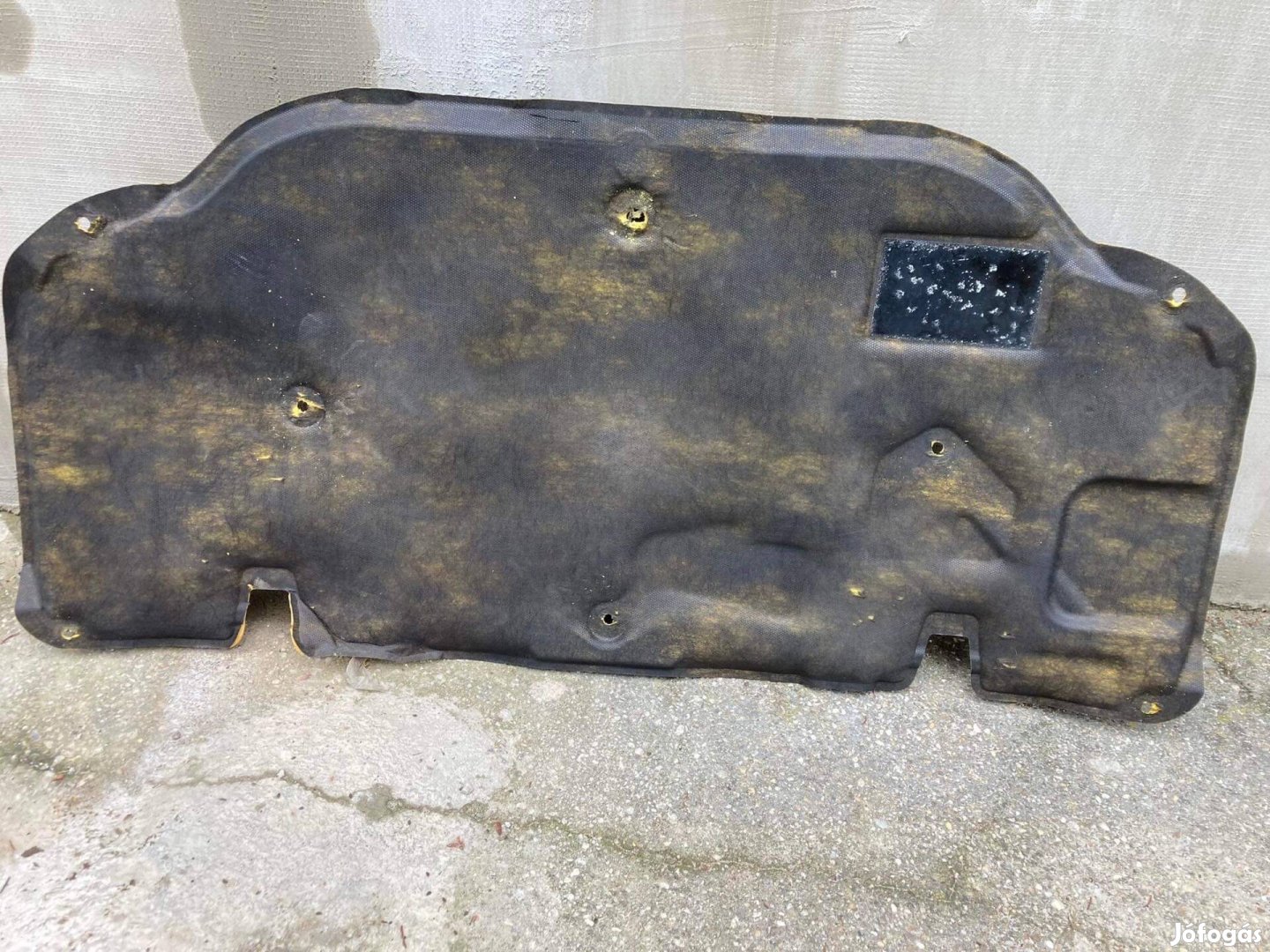 Toyota Corolla e12 motorháztető szigetelés 