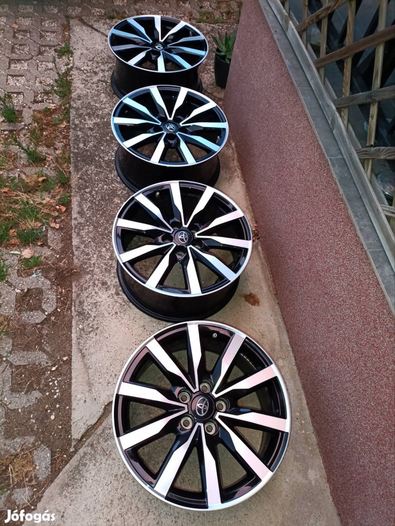 Toyota Corolla gyári R18' alufelni szenzorral 