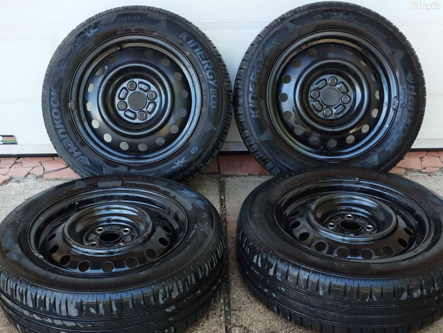 Toyota Corolla gyári felni nyári gumikkal, 4 db. 195/60 R15 Hankook