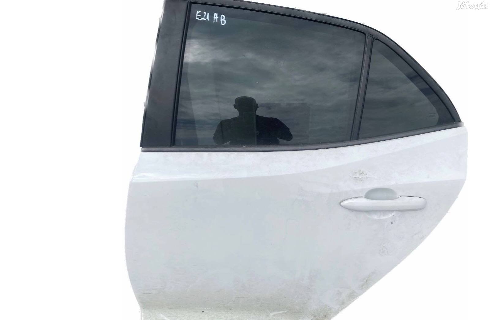 Toyota Corolla hatchback bal hátsó fehér ajtó