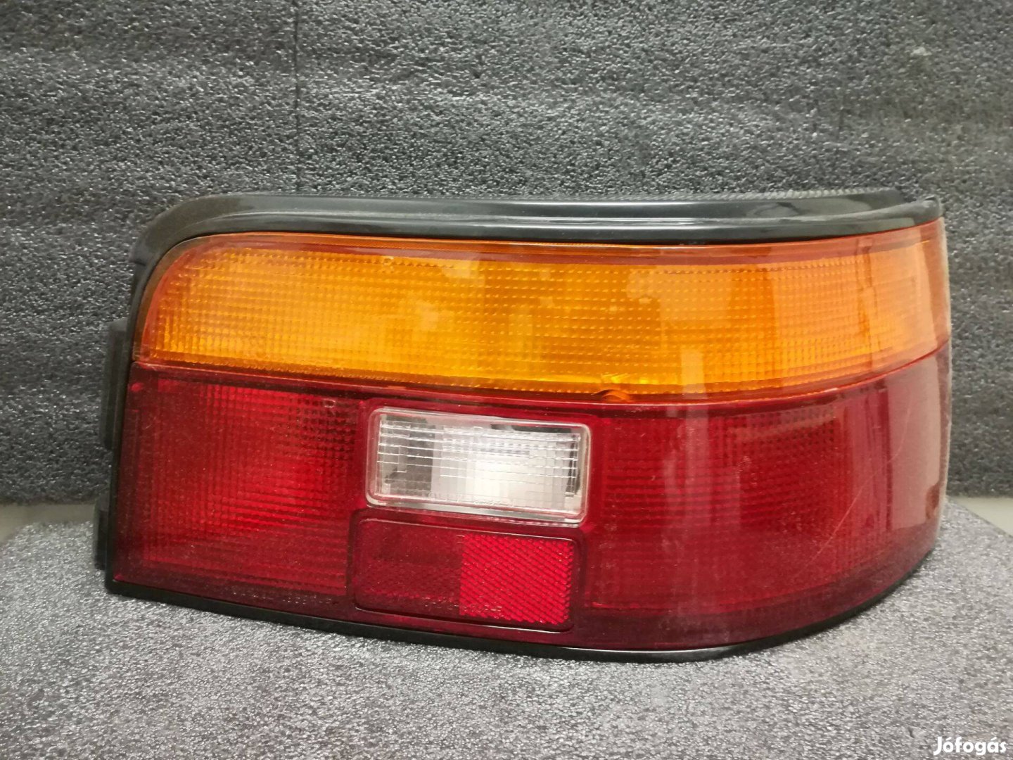 Toyota Corolla hátsólámpa jobb 1987-1992