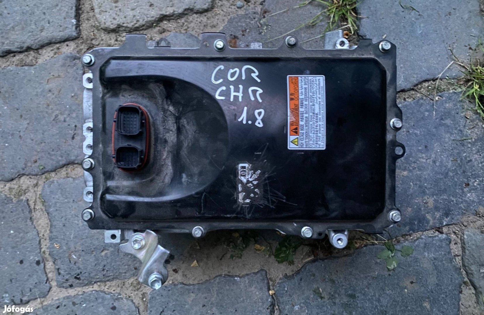 Toyota Corolla hibrid áram inverter