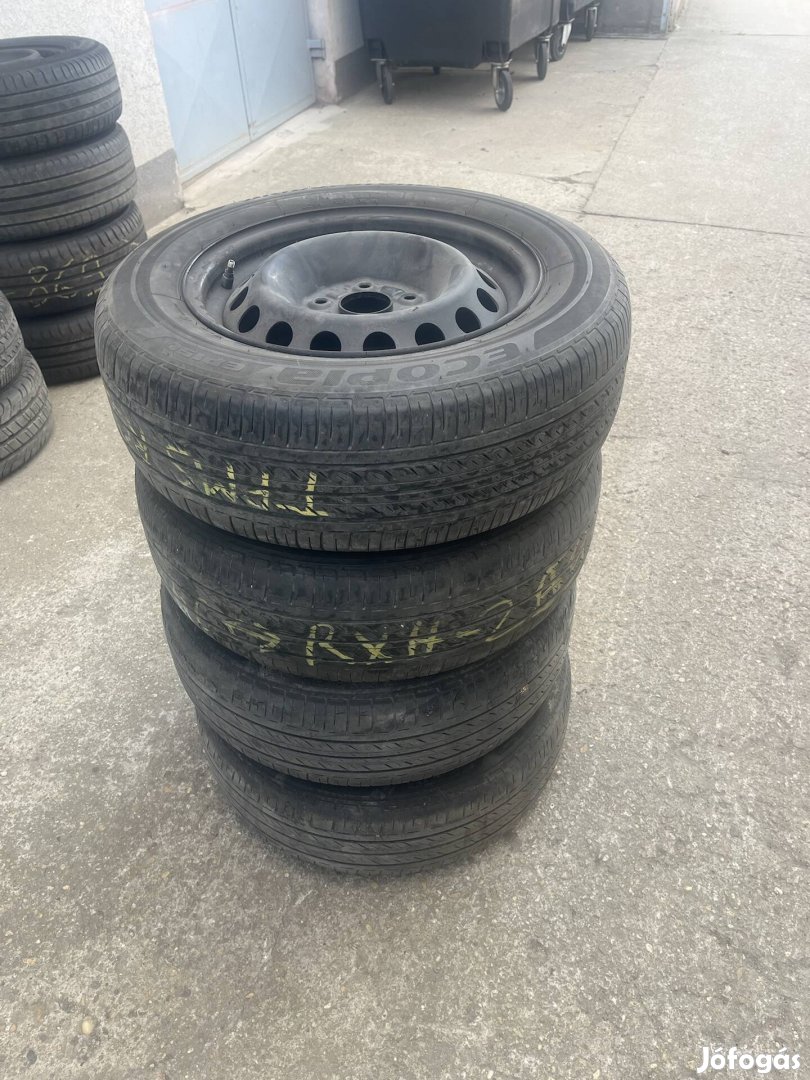 Toyota Corolla kombi lemezfelni