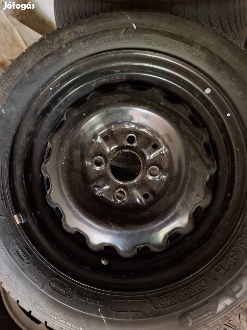 Toyota Corolla pótkerék volt 